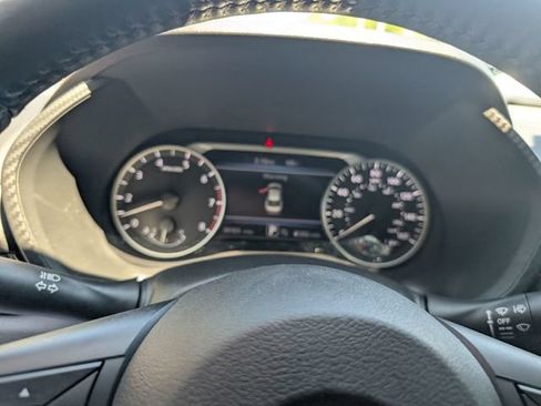 Used 2025 Nissan Sentra SV w/ All-Weather Package FWD image 18