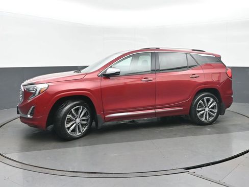 Used 2018 GMC Terrain Denali w/ GMC Pro Grade Package AWD/4WD image 6