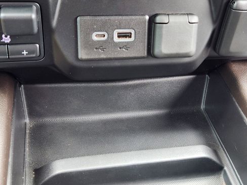 Used 2020 Chevrolet Silverado 1500 RST w/ Texas Edition RWD image 16
