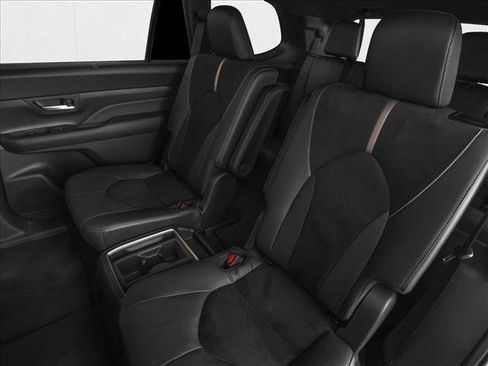 New 2026 Toyota Grand Highlander AWD Hybrid image 9