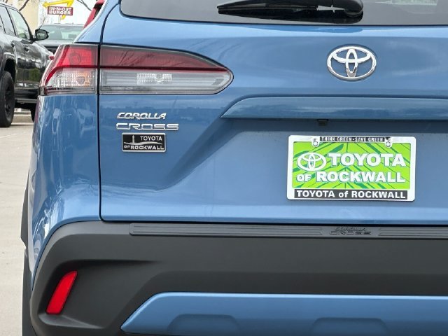 New 2026 Toyota Corolla Cross LE FWD image 5