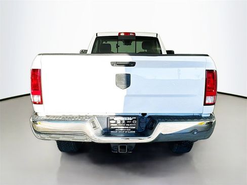 Used 2018 RAM 2500 Tradesman w/ Chrome Appearance Group image 6