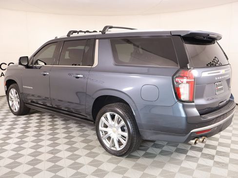 Used 2021 Chevrolet Suburban High Country AWD/4WD image 25