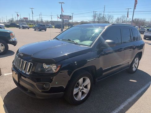 Used 2017 Jeep Compass Sport w/ Power Value Group image 1