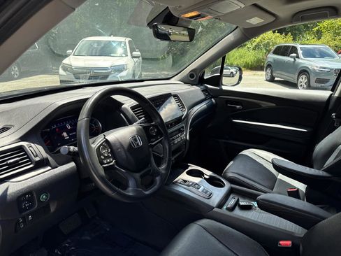 Certified 2022 Honda Pilot Special Edition image 13