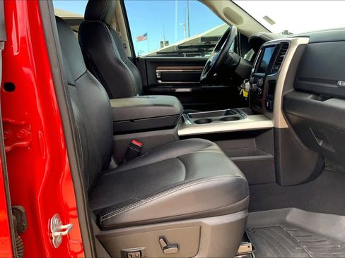 Used 2017 RAM 1500 Laramie image 8