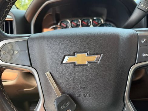 Used 2018 Chevrolet Silverado 1500 LT w/ All Star Edition AWD/4WD image 41