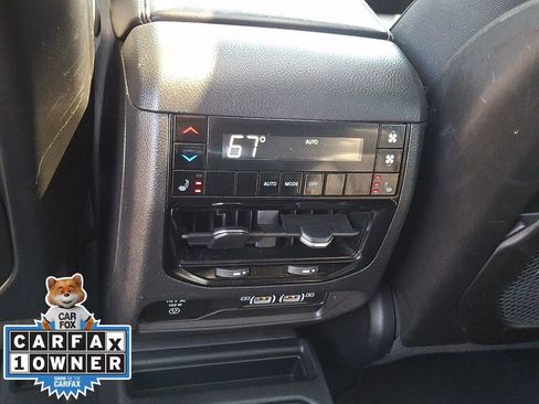 Used 2023 Jeep Grand Cherokee L Limited image 12