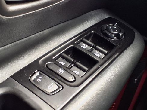 Used 2021 Jeep Renegade Trailhawk w/ Sun & Sound Group image 12