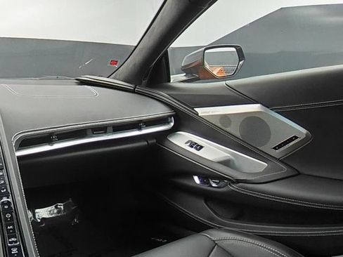 Used 2024 Chevrolet Corvette Stingray Premium Cpe w/ Z51 Performance Package RWD image 23
