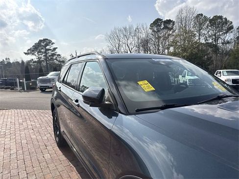 Used 2022 Ford Explorer Timberline w/ Timberline Technology Package image 18