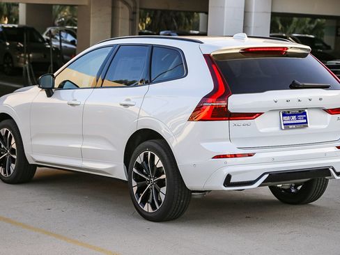 New 2026 Volvo XC60 B5 Ultra AWD/4WD image 6