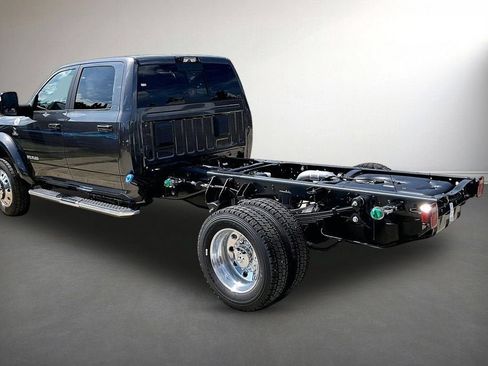 New 2026 RAM 5500 4x4 Crew Cab w/ Laramie Trim Package image 3