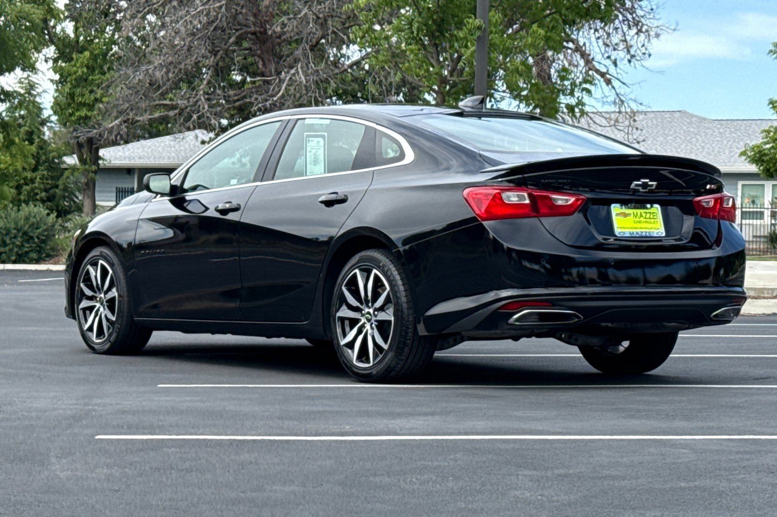 Used 2025 Chevrolet Malibu RS FWD image 3
