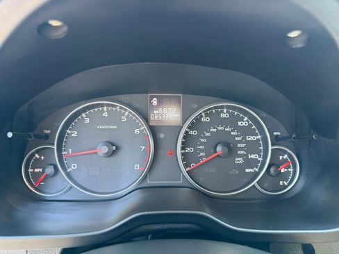 Used 2013 Subaru Outback 2.5i Premium AWD/4WD image 26