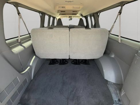 Certified 2025 Chevrolet Express 3500 LT w/ LT Preferred Equipment Group RWD image 27