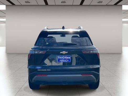 Used 2025 Chevrolet Equinox LT w/ Convenience Package II AWD/4WD image 4