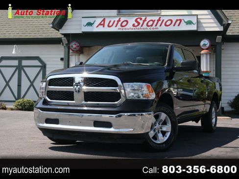 Used 2021 RAM 1500 Classic SLT AWD/4WD image 1