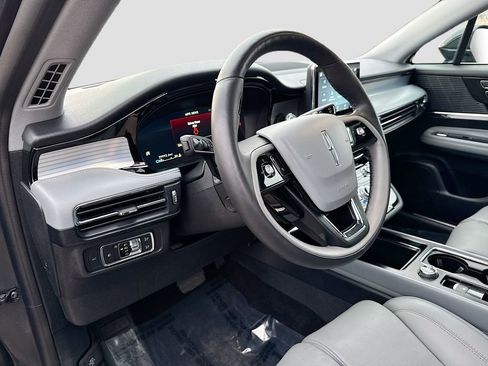 Used 2022 Lincoln Corsair Reserve w/ Equipment Group 201A AWD/4WD image 9