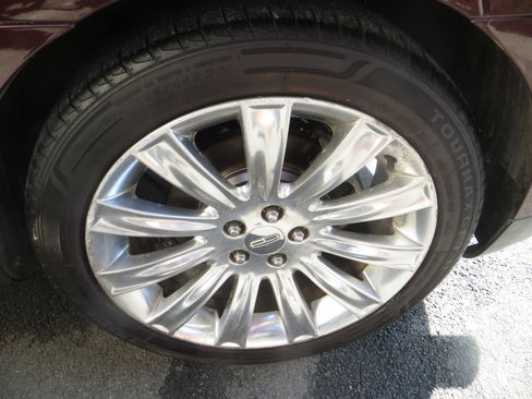 Used 2009 Lincoln MKS AWD image 9