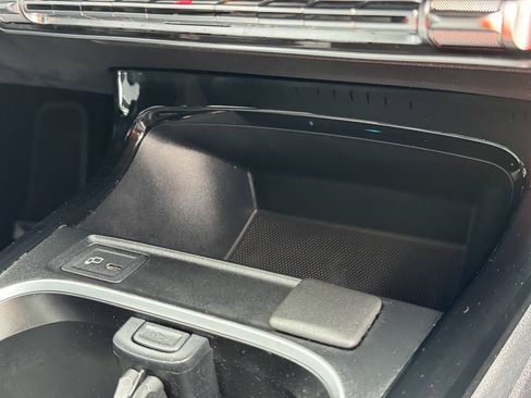 Used 2023 Mercedes-Benz CLA 250 w/ Premium Package image 17