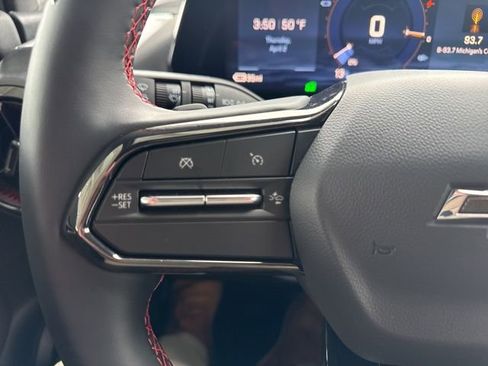 New 2025 Chevrolet Equinox EV RS FWD image 22