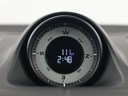 Certified 2024 Porsche Cayenne Turbo AWD/4WD image 12