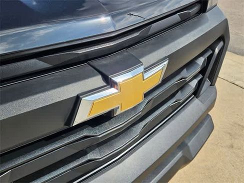 Used 2024 Chevrolet Colorado W/T image 10