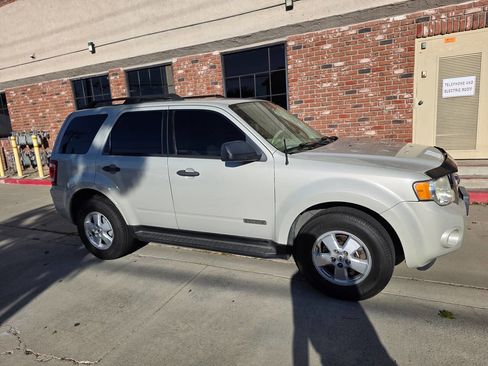 Used 2008 Ford Escape XLT image 29