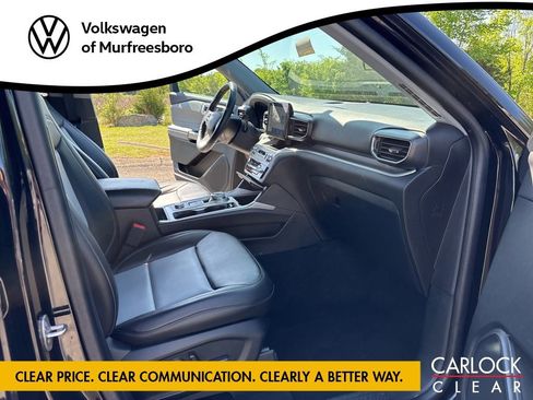 Used 2023 Ford Explorer XLT w/ Equipment Group 202A AWD/4WD image 24