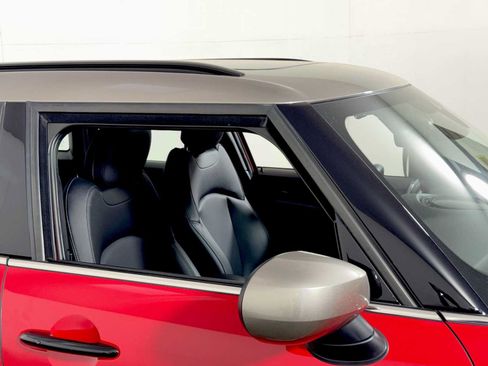 Used 2023 MINI Cooper S FWD image 30