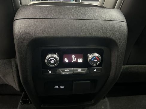 Certified 2025 GMC Acadia Denali w/ Super Cruise Package AWD/4WD image 22