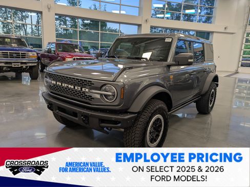 New 2025 Ford Bronco Badlands AWD/4WD image 7