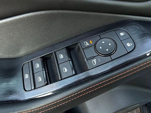 Certified 2025 Nissan Rogue SV AWD/4WD image 21