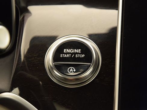 Used 2026 Mercedes-Benz GLC 300 4MATIC image 31