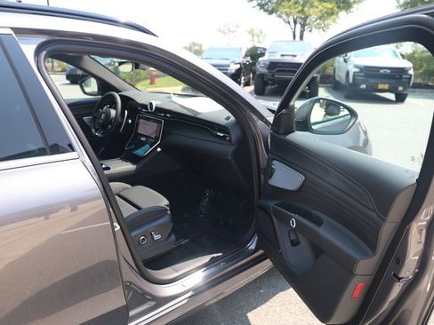 New 2024 Maserati Grecale GT image 57