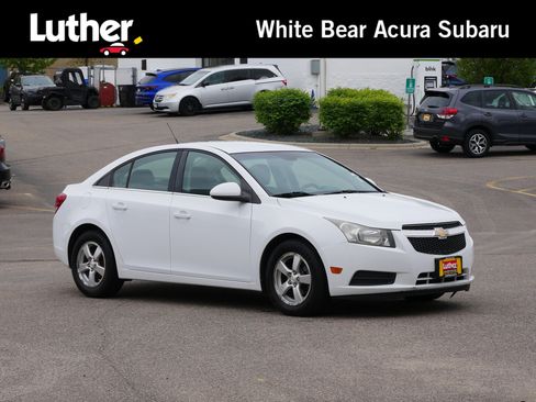 Used 2011 Chevrolet Cruze LT FWD image 1