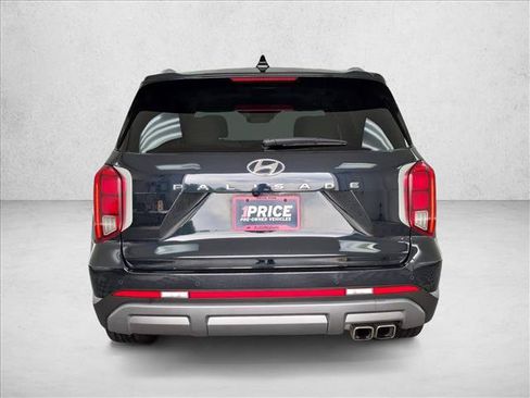 Used 2023 Hyundai Palisade Limited FWD image 7