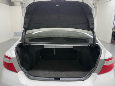 Used 2017 Toyota Camry SE image 36