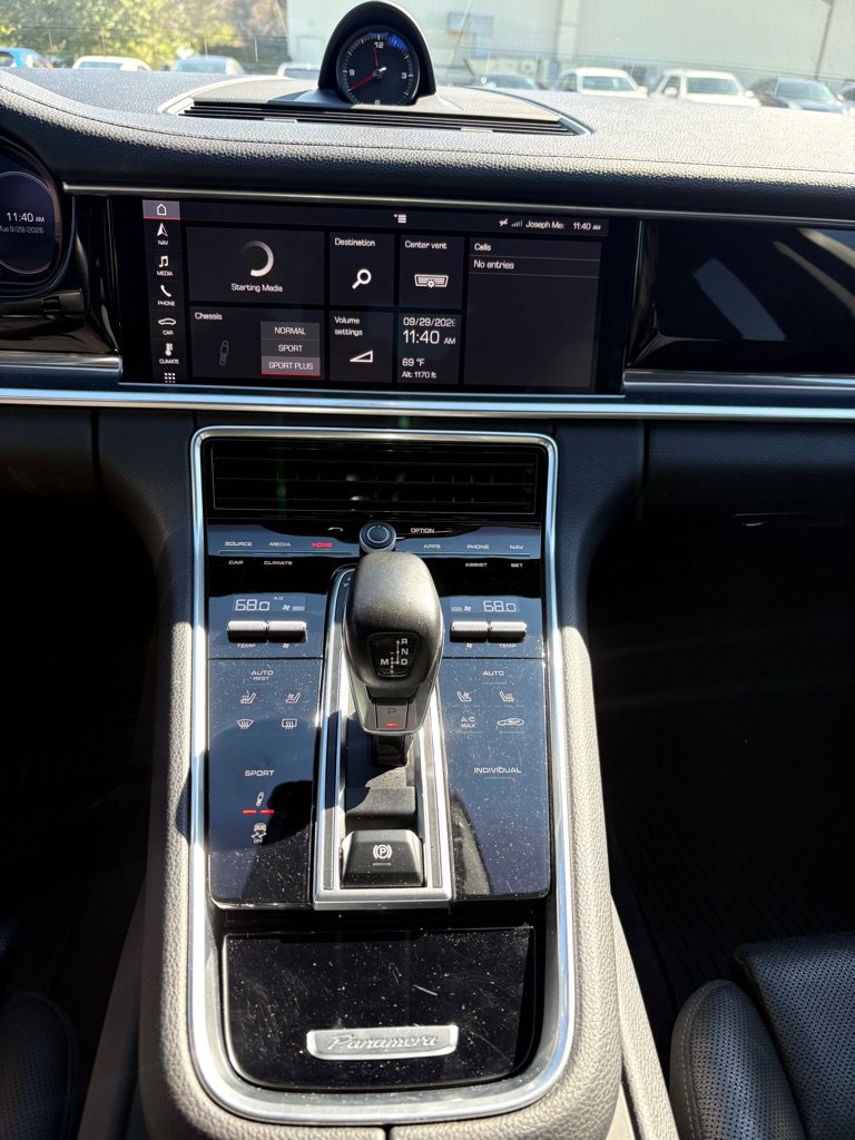 Used 2019 Porsche Panamera 4 AWD/4WD image 18
