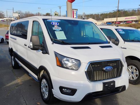 Used 2023 Ford Transit 350 XLT image 3