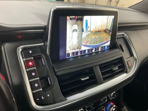 Used 2023 GMC Yukon AT4 w/ Technology Package image 11