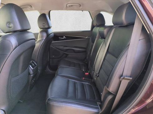 Used 2019 Kia Sorento EX w/ EX Premium Package FWD image 18