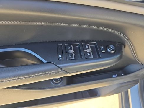 Used 2016 Cadillac SRX Premium image 12