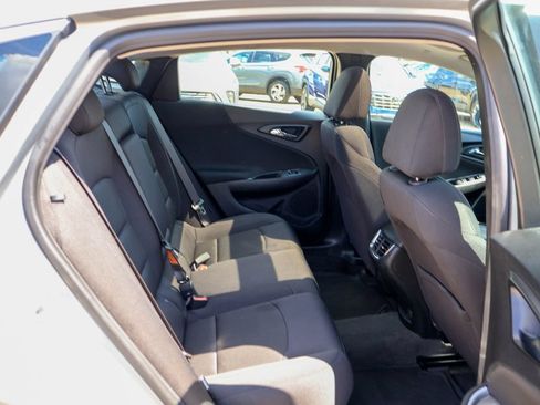 Used 2024 Chevrolet Malibu LT FWD image 10