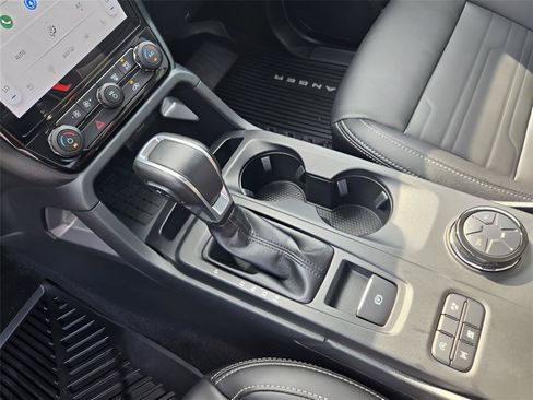 Used 2025 Ford Ranger Lariat AWD/4WD image 19