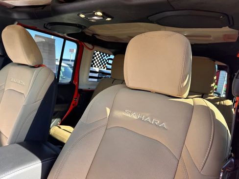 Used 2019 Jeep Wrangler Unlimited Sahara image 16
