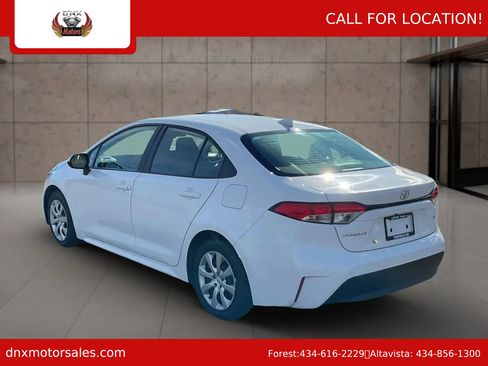 Used 2024 Toyota Corolla LE image 3