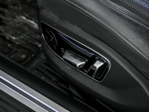Used 2020 Audi A8 L 4.0T image 23