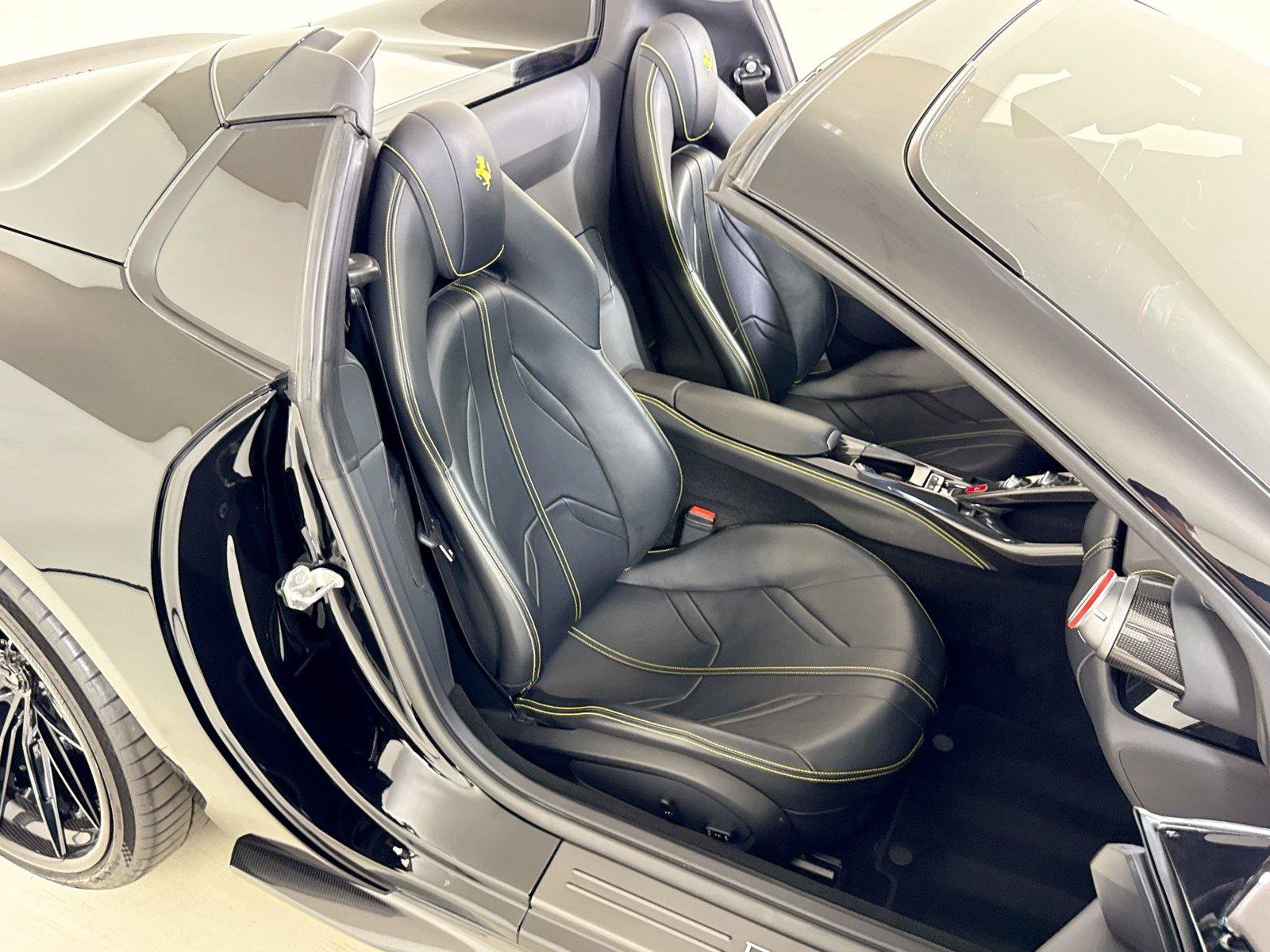 Used 2021 Ferrari 812 GTS RWD image 26